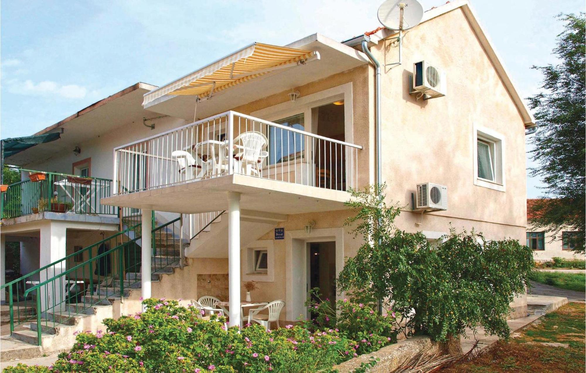 Nice Apartment In Raslina With House Sea View Bagian luar foto